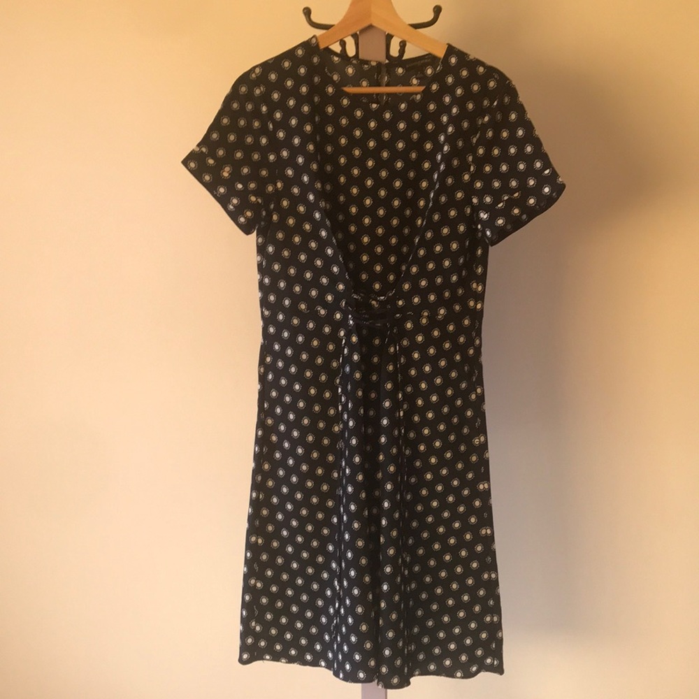 Banana republic patterned dress in navy